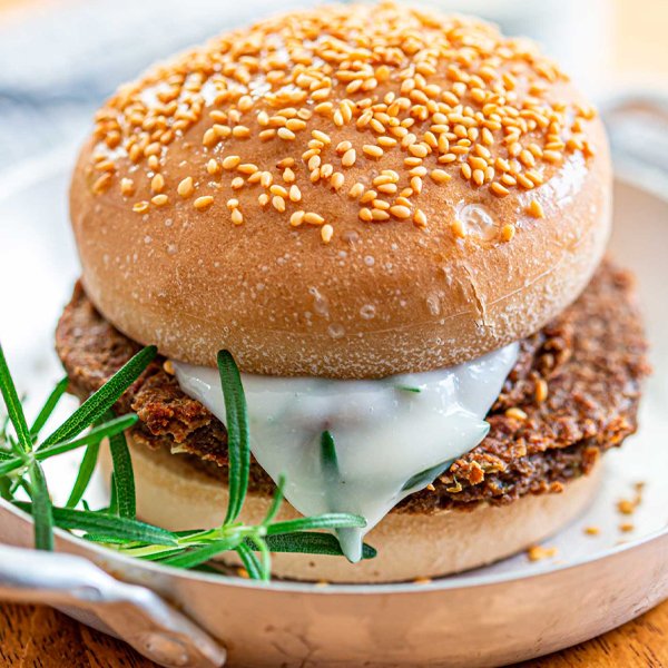 Molhinho Vegano de Iogurte com Pepino